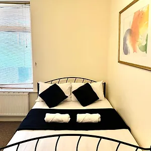 Aldgate Apartament
